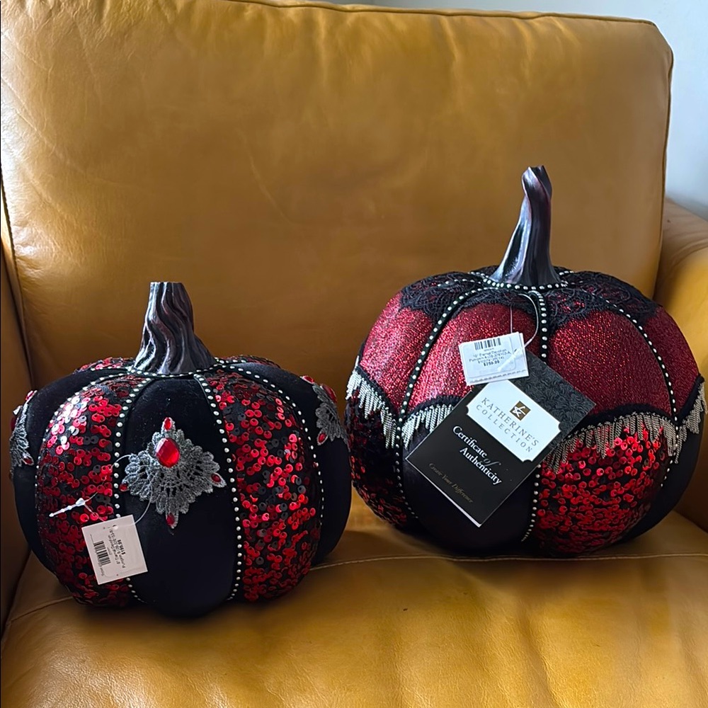 Katherine’s Collection Eternal Devotion Pumpkins Set of 2